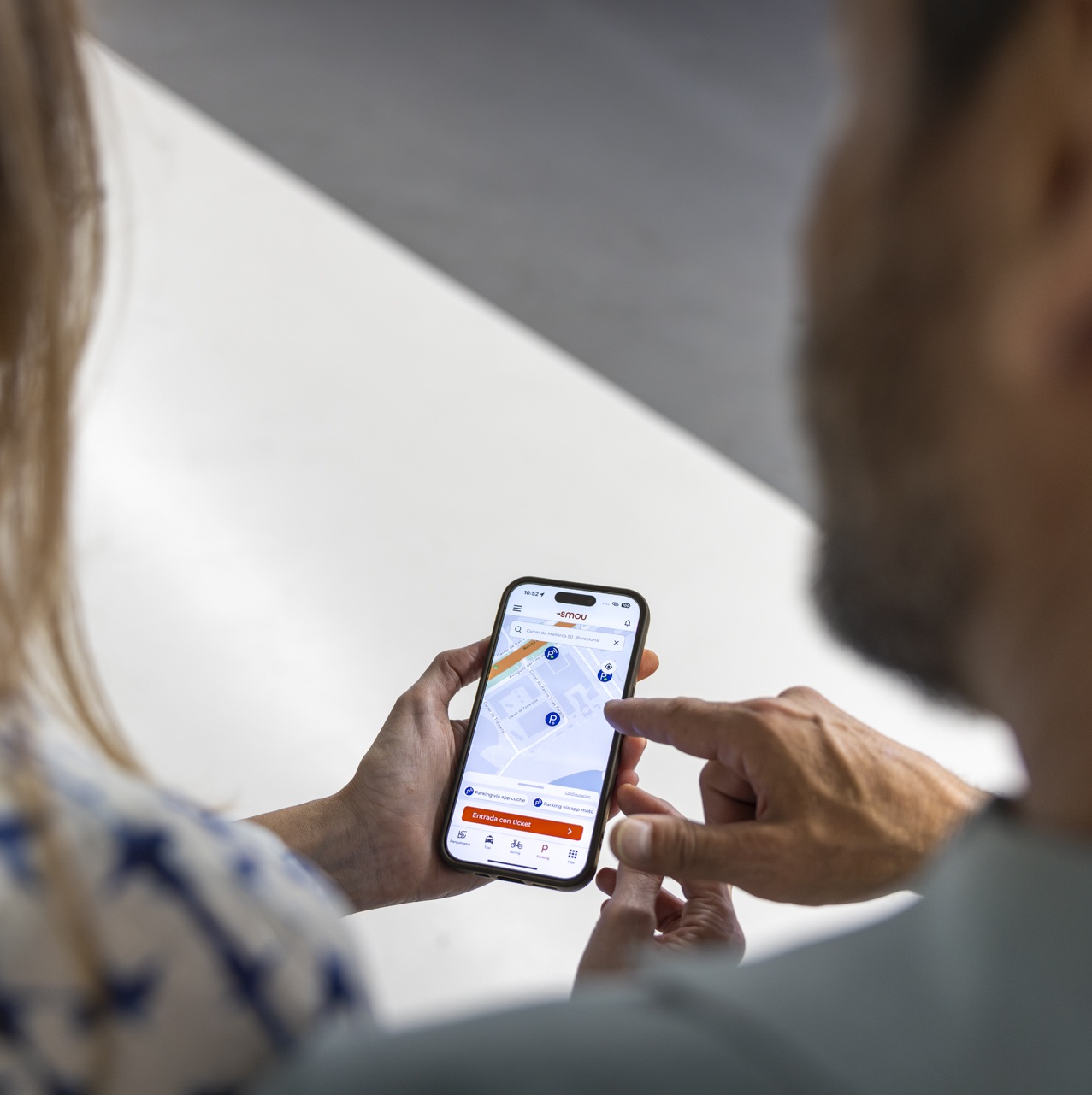 ¿Cómo funciona el servicio 'Parking vía app'?