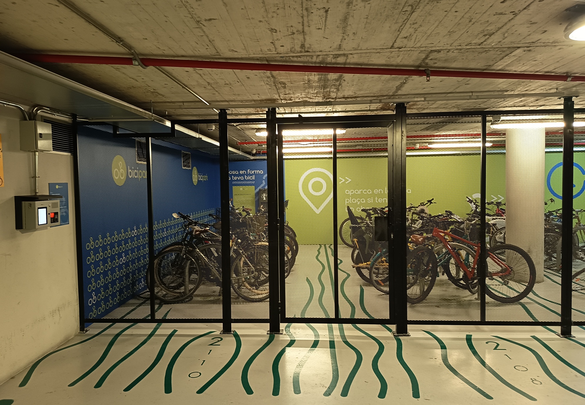 Instal·lem nous tancaments integrals a tres Biciparks